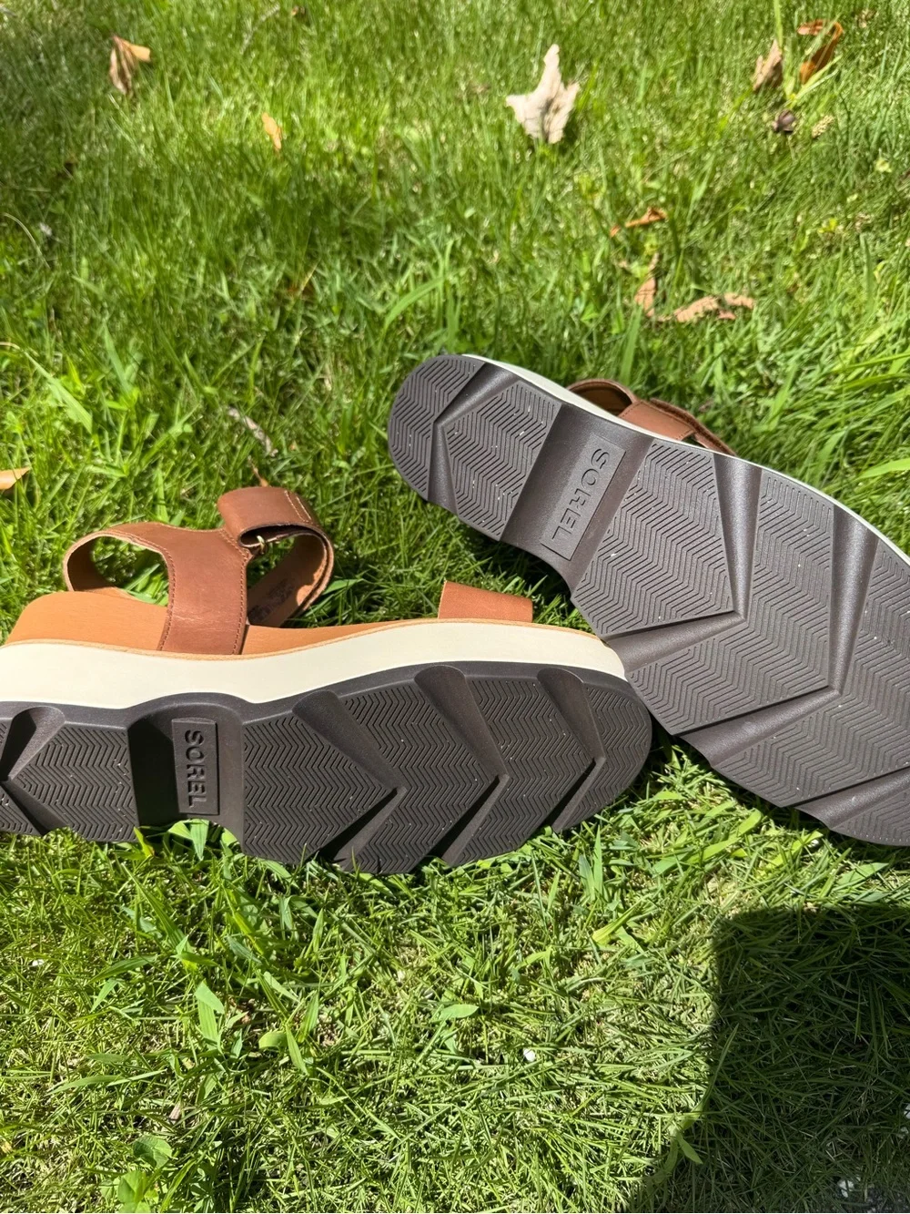 Sorel Joanie IV Y Strap Tan Leather Wedge Platform Sandals 9M